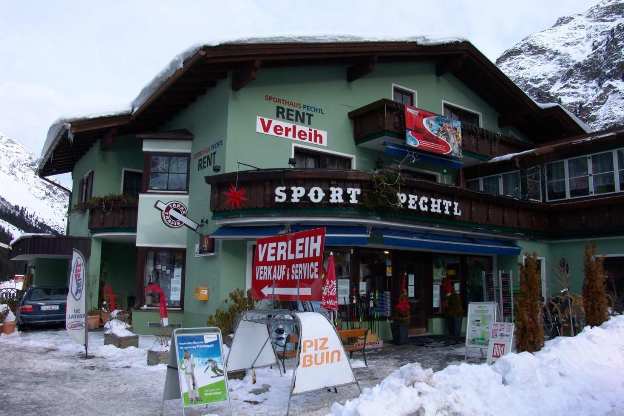 Haus Pechtl Hotel Sankt Leonhard im Pitztal Bagian luar foto